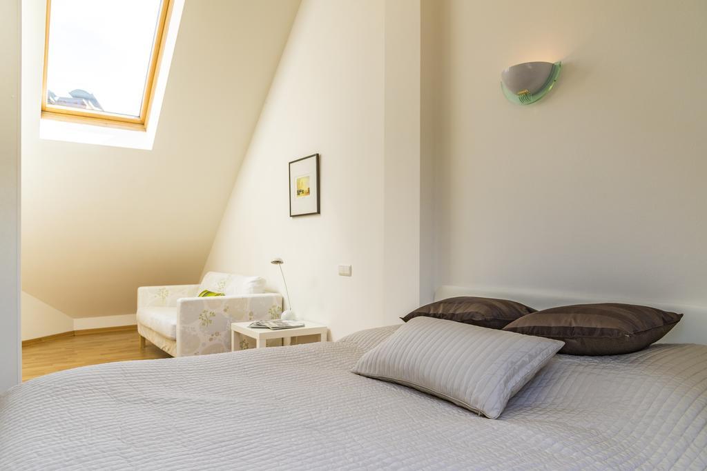 Maisonette Apartment Am Bahnhof - Adults Only Innsbruck Exterior photo